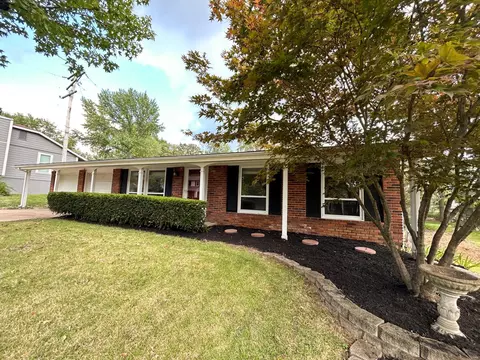 10958 Pem Rd, Saint Louis, MO 63146