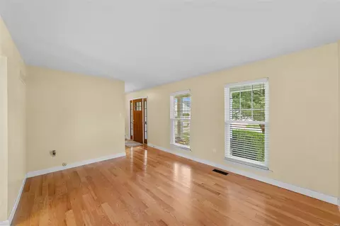 212 Oak Borough Ct, Ballwin, MO 63021 photo 19