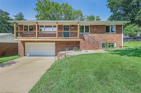 9507 Craigwood, Saint Louis, MO 63126