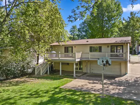 679 Walnut Point Ct, Ballwin, MO 63021 photo 31