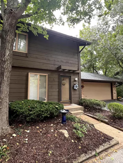 1522 Birnamwood Trail Dr, Ballwin, MO 63021