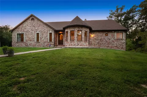 30 Hoffman Hills Dr, Wentzville, MO 63385