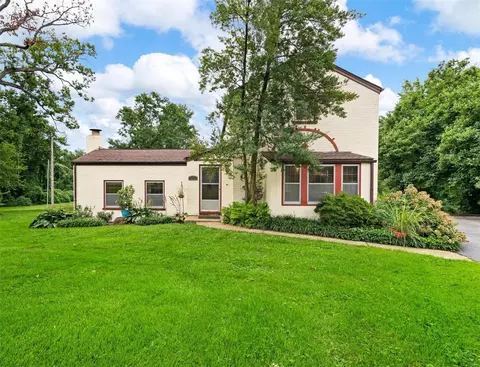 1360 Coburg Lands Dr, Saint Louis, MO 63137