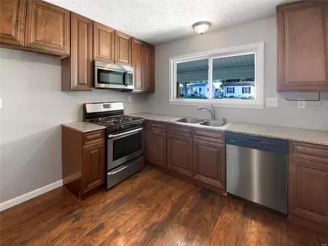 2416 Breezy Point Ln, O'fallon, MO 63368 photo 4