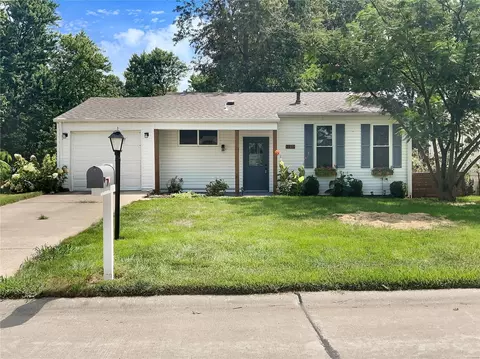 2416 Breezy Point Ln, O'fallon, MO 63368