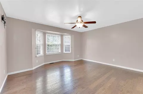447 Tailor Ln, O'fallon, MO 63368 photo 13