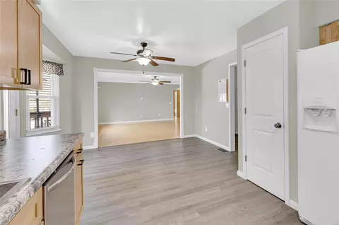 447 Tailor Ln, O'fallon, MO 63368 photo 9
