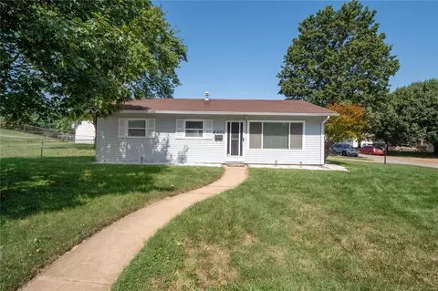 8301 Kammerer Ave, Saint Louis, MO 63123