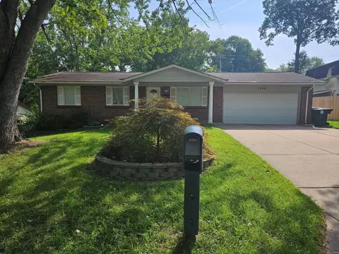 2542 Millrace Dr, Saint Peters, MO 63376