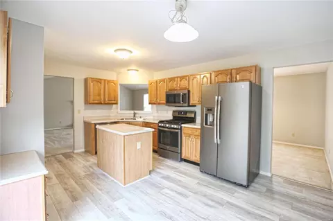 1444 Sunburst Dr, O'fallon, MO 63366 photo 5