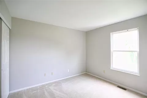 1444 Sunburst Dr, O'fallon, MO 63366 photo 12