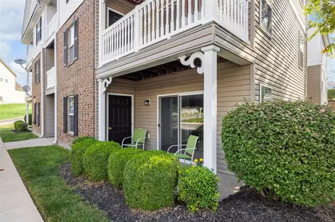 111 Saravalle Dr, Saint Peters, MO 63376