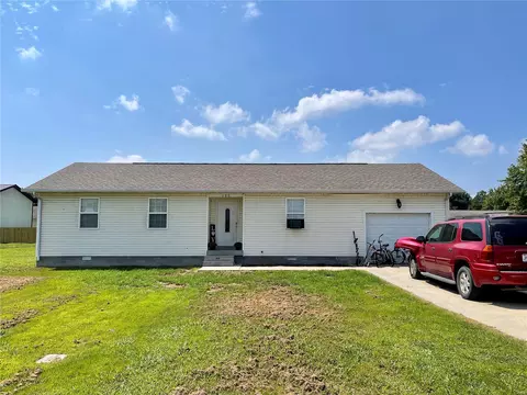 102 Mcclard, Dexter, MO 63841 photo 1