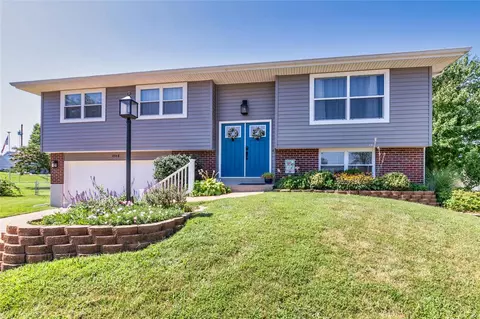 4548 Frederickton Ct, Saint Louis, MO 63128