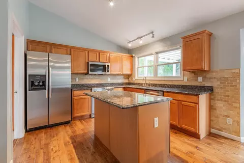 2420 Nalpak Dr, Saint Peters, MO 63376 photo 8