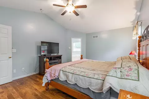 2420 Nalpak Dr, Saint Peters, MO 63376 photo 12
