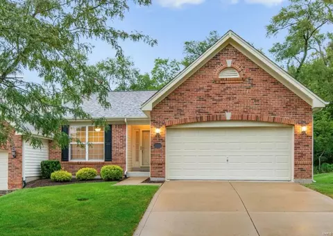 209 Cordovan Commons Pkwy, Chesterfield, MO 63017