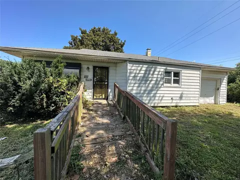610 Fremont Ave #R, Saint Louis, MO 63147