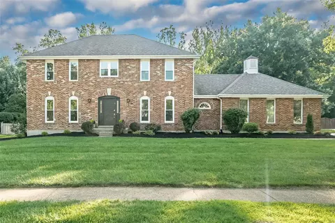 14014 Boxford Ct, Chesterfield, MO 63017