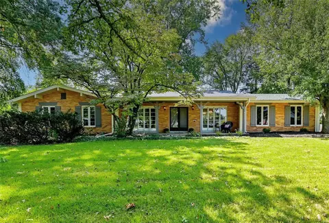 169 Saddleford Dr, Chesterfield, MO 63017