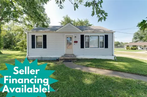 3761 Geraldine Ave, Saint Ann, MO 63074