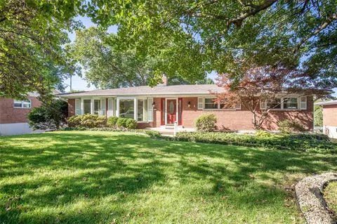 7720 Missy Ct, Crestwood, MO 63123