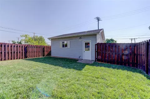 700 N 3rd St, Saint Charles, MO 63301 photo 33