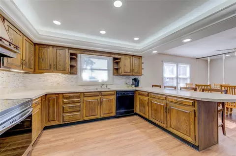 700 N 3rd St, Saint Charles, MO 63301 photo 15