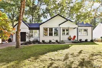 1324 Wells Ave, Webster Groves, MO 63119