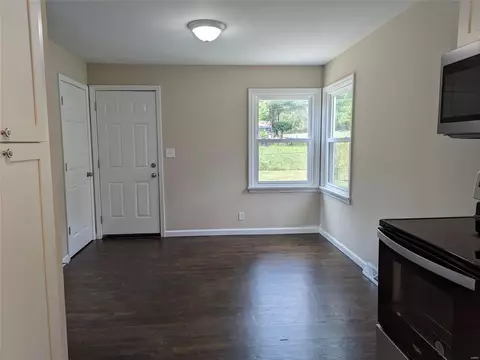 1027 Tulip Ln, Ellisville, MO 63021 photo 13