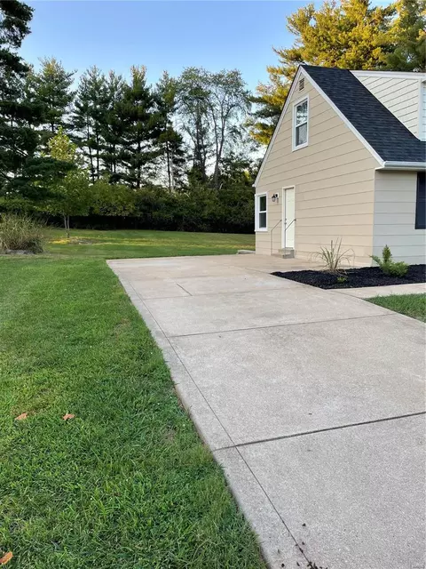 1027 Tulip Ln, Ellisville, MO 63021 photo 33