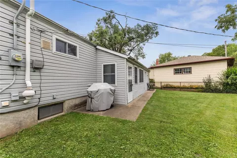 9412 Congo Dr, Saint Louis, MO 63123 photo 19