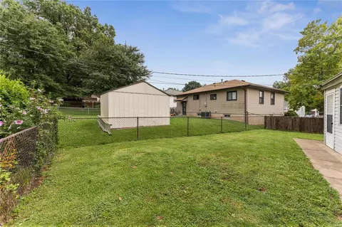 9412 Congo Dr, Saint Louis, MO 63123 photo 21
