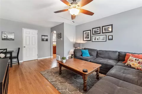 9412 Congo Dr, Saint Louis, MO 63123 photo 4