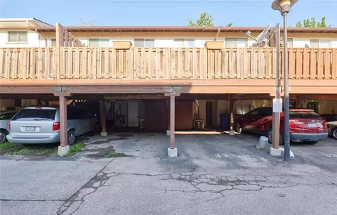 335 Carmel Woods Dr, Ellisville, MO 63021 photo 74