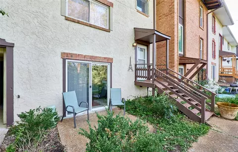 335 Carmel Woods Dr, Ellisville, MO 63021 photo 8