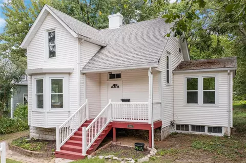 6569 Odell St, Saint Louis, MO 63139