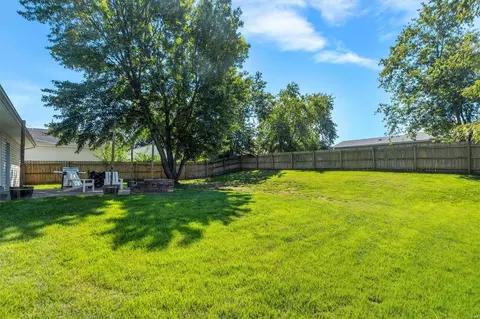 1314 Manuka Dr, O'fallon, MO 63366 photo 9