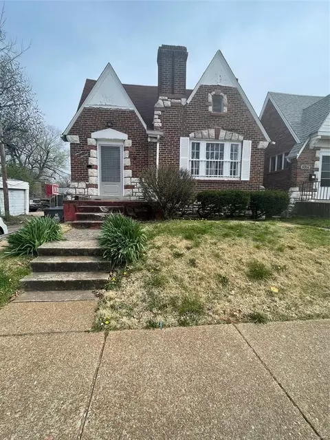 4006 Marcus Ave, Saint Louis, MO 63115