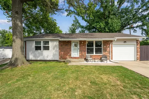 3100 Ainsworth Ct, Saint Charles, MO 63301