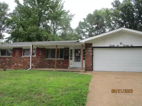 2621 Eltarose Dr, Saint Louis, MO 63136