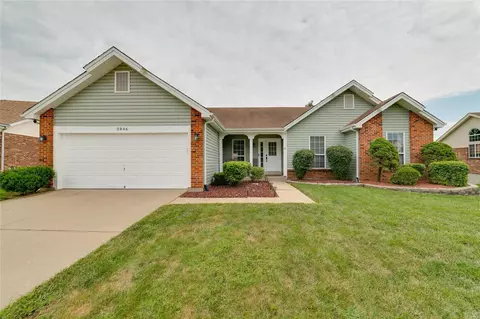 3846 Secretariat Dr, Florissant, MO 63034