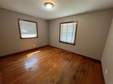 304 Kirk, Ferguson, MO 63135 photo 5