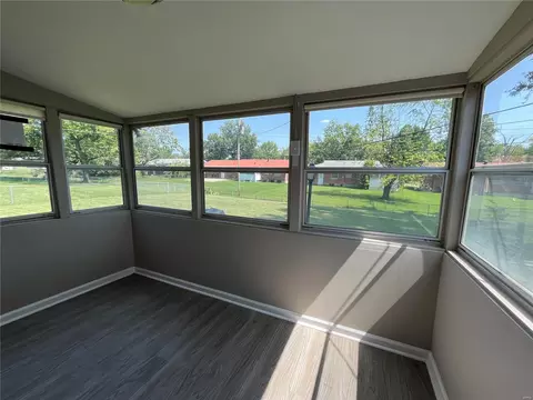 304 Kirk, Ferguson, MO 63135 photo 9