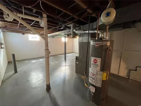 304 Kirk, Ferguson, MO 63135 photo 11