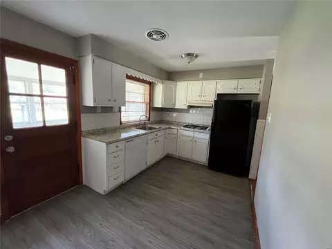 304 Kirk, Ferguson, MO 63135 photo 7