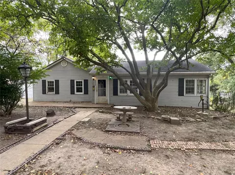 5522 Seth St, Saint Louis, MO 63123