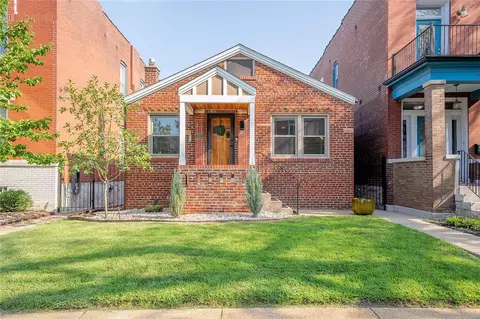 3847 Mcdonald Ave, Saint Louis, MO 63116