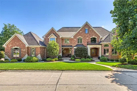 23 Windcastle Dr, Saint Charles, MO 63304