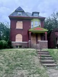4215 W Page Blvd, Saint Louis, MO 63113